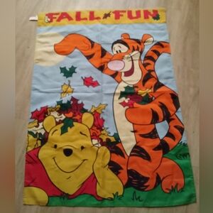 2000s Winnie the Pooh Flag "Fall Fun"